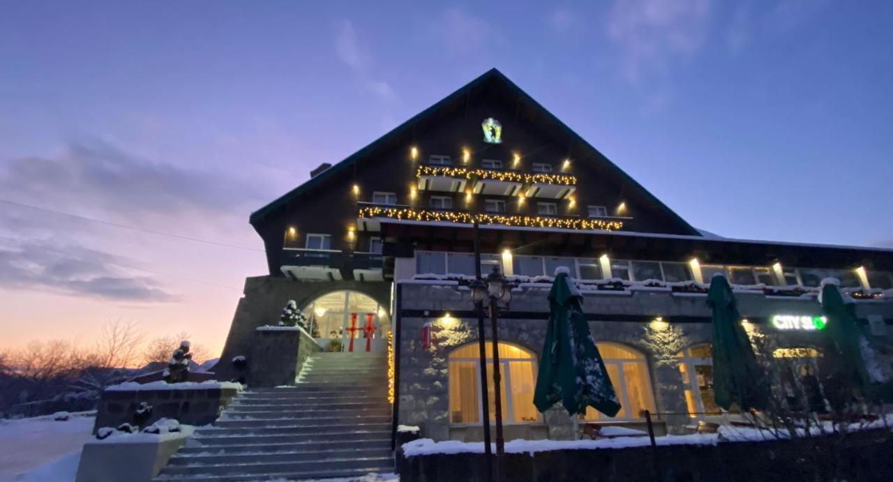 Vila Ursul Negru Sovata Exteriör bild